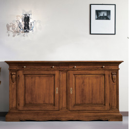 Vetrina due ante classica in legno con intagli decorativi