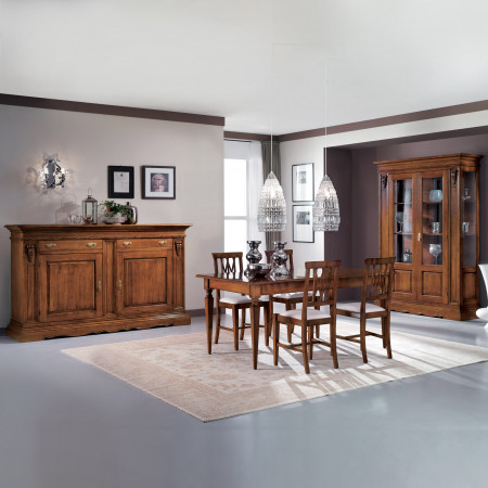 Credenza 2 ante 2 cassetti in sala da pranzo classica