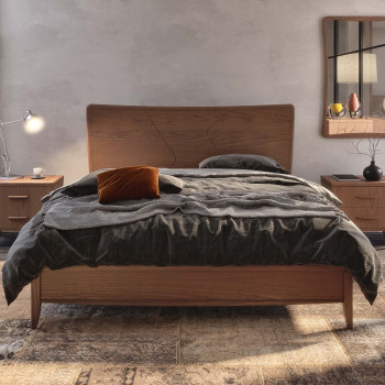 Letto moderno in legno con testata incisa, piedini in legno