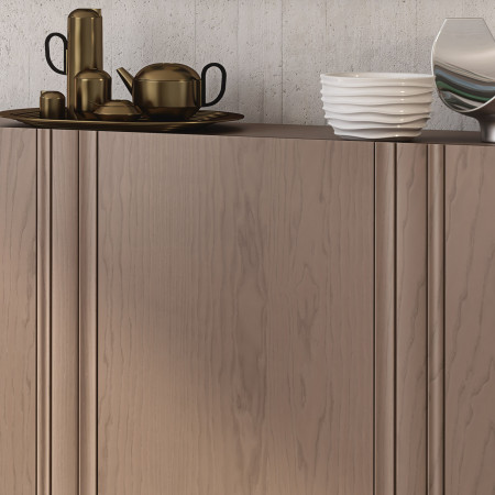 Dettaglio della Credenza Nova Vita 3 porte in legno