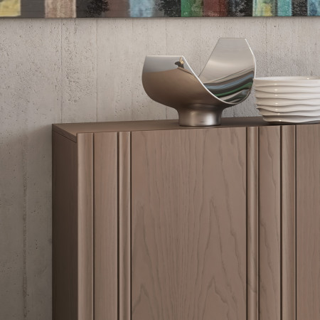 Dettaglio superficie Credenza Nova Vita 3 porte in frassino