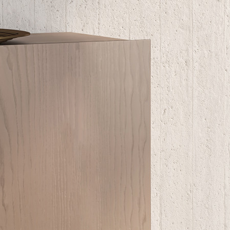Dettaglio della Credenza Nova Vita 4 porte in frassino