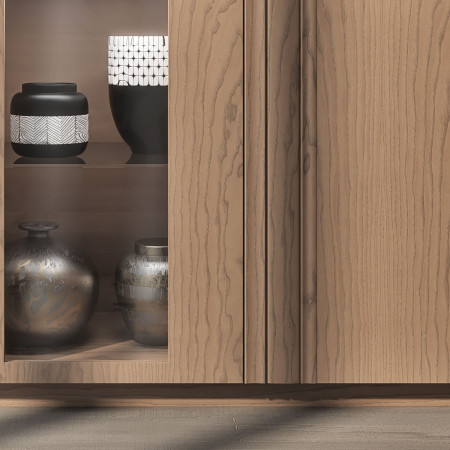 Credenza Renova dettaglio ante legno massello e vetro