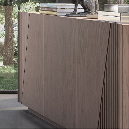 Credenza Nova Style legno frassino con dettaglio maniglia
