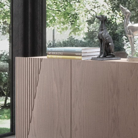 Credenza Nova Style 4 porte in legno di frassino, dettaglio del design