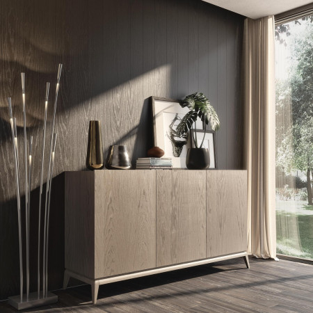 Credenza Nova Plus 3 porte, design moderno su piedini