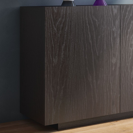 Credenza Nova Plus dettaglio legno massello di frassino