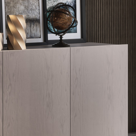 Credenza Mira 3 porte, dettaglio legno e inserti vetro