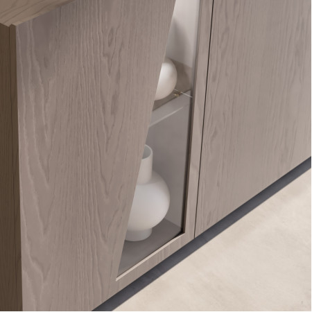 Credenza Mira dettaglio legno frassino e anta in vetro
