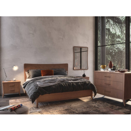 Camera da letto Nova Luna, dettaglio letto con testata imbottita