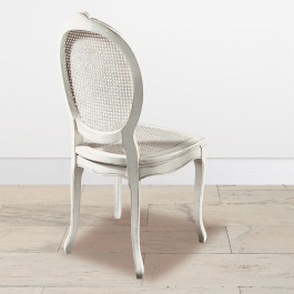Dettaglio gamba Tavolo ovalino classico legno noce