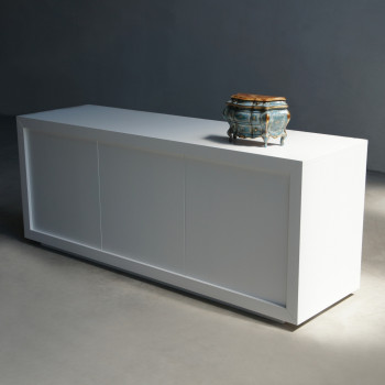 Madia 3 ante laccata bianco opaco con zoccolino