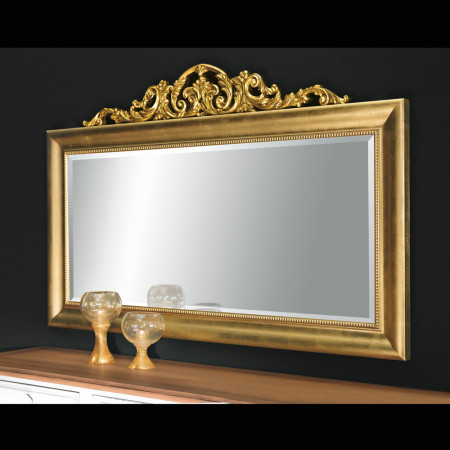 Specchiera con intaglio in foglia oro, dettaglio della cornice
