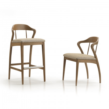 Sgabello da bancone con seduta imbottita e schienale in stecche wood