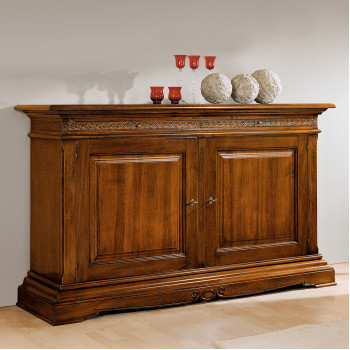 Credenzone ante con bugne, dettaglio intagli top