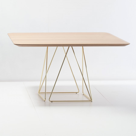 Tavolo Traliccio in legno di rovere con strutture metalliche