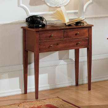 Consolle 3 cassetti in legno massello posizionata a muro