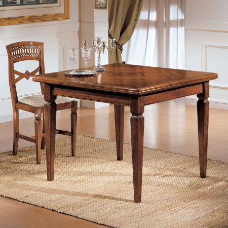 Tavolo intarsiato spina pesce allungabile con candelabri