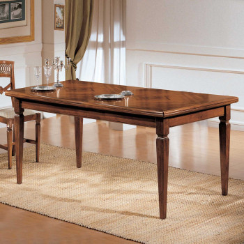 Tavolo intarsiato spina pesce allungabile con dettaglio legno