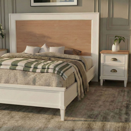 Letto matrimoniale con testiera in legno