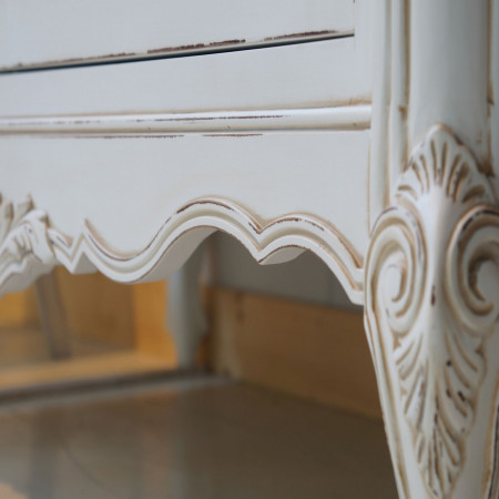 Credenzina 2 porte dettaglio intagliato legno