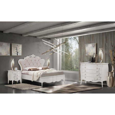 Comodino 3 cassetti con decori intagliati, camera shabby chic