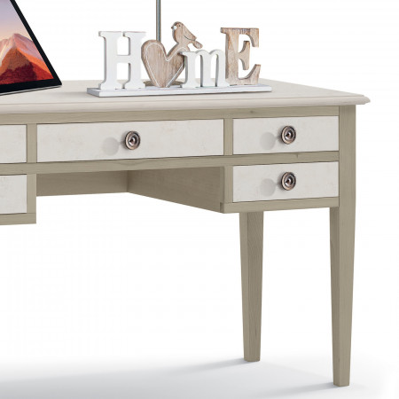 Scrivania in legno con 5 cassetti, dettaglio maniglie eleganti