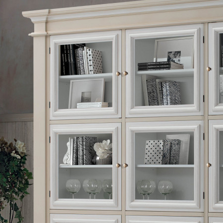 Dettaglio vetrina Shabby Chic 9 ante con vetro decorato