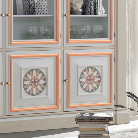 Dettaglio vetrina Shabby Chic 9 ante, decori legno