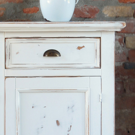 Credenza 3 ante shabby chic con dettaglio cassetto
