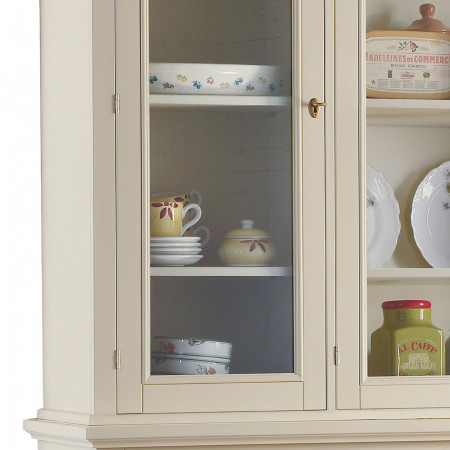 Credenza con vetrina shabby chic dettagli legno