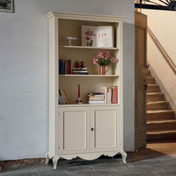 Libreria due ante shabby chic con piedini a sciabola