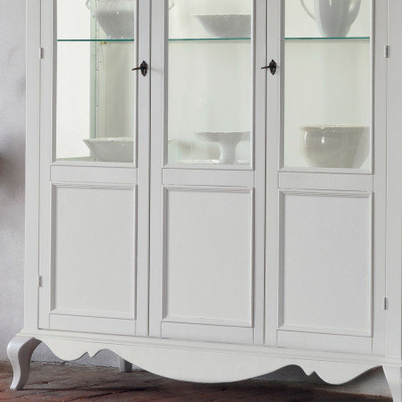 Vetrina grande shabby chic con piedini curvi