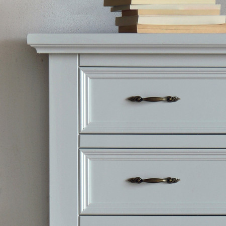 Cassettiera sette cassetti shabby chic dettaglio frontale