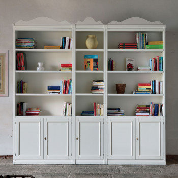 Libreria 5 ante shabby chic, dettagli legno e design