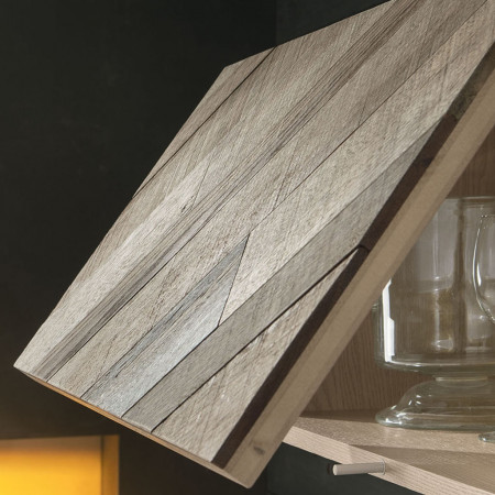Composizione 2 ante legno antico dettaglio superfici
