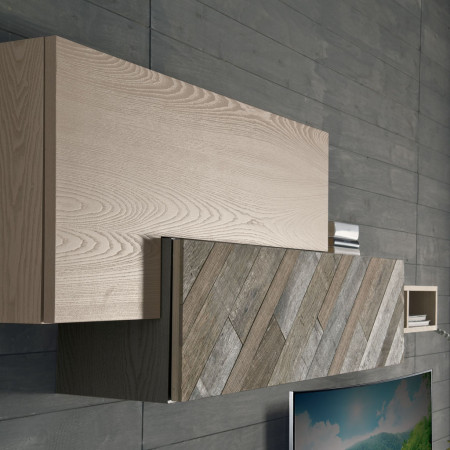 Composizione 10 con dettaglio delle ante in legno antico