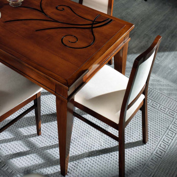 Sedia imbottita rivestita in tessuto, dettaglio seduta