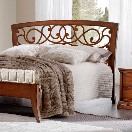 Letto Aurora con giroletto, testata traforata elegante