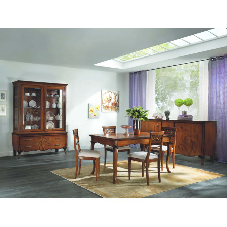 Credenza due ante e quattro cassetti, rilievo decorativo