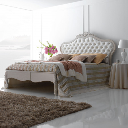 Letto due piazze imbottito classico, testata capitonnè