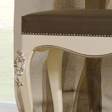 Panchetta centimetri 60 classica dettaglio decoro gambe
