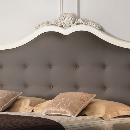 Testiera per albergo classica con intaglio conchiglia