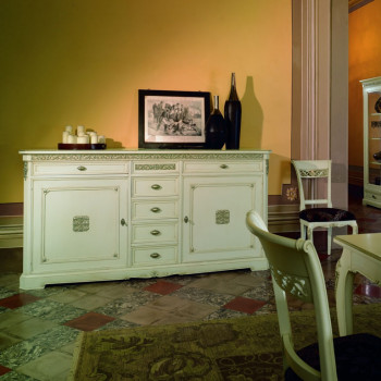 Credenza 2 porte con formella intagliata, vista frontale