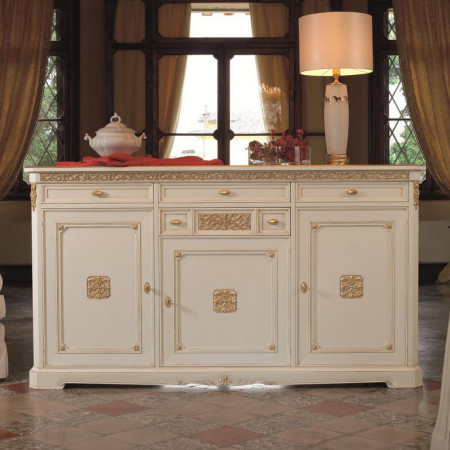 Credenza 3 ante con formella, dettaglio intaglio