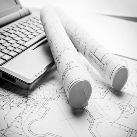 Scrivania porta computer in legno e piani lavoro