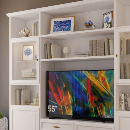Parete in legno su misura con TV e ante in vetro