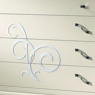 Bianco burro con decoro madreperla