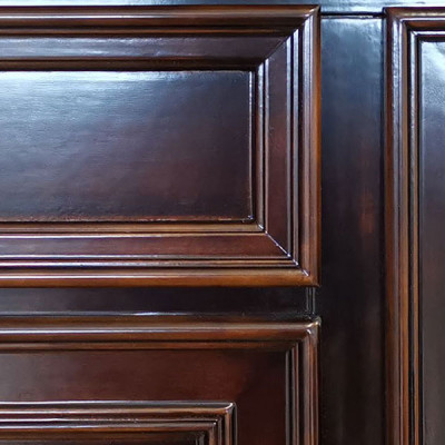 Con dettagli colore moka +63,00€