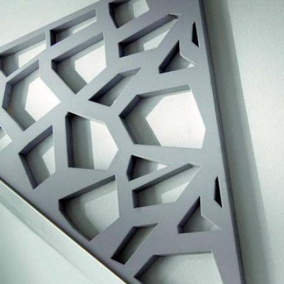 Cornice laccata grigia